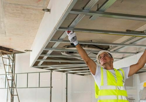 Plaquiste professionnel - pose de plaques de plâtre